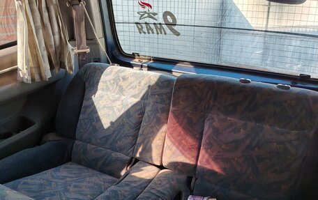 Nissan Serena II, 1999 год, 400 000 рублей, 17 фотография