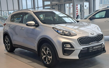 KIA Sportage IV рестайлинг, 2021 год, 2 296 000 рублей, 3 фотография