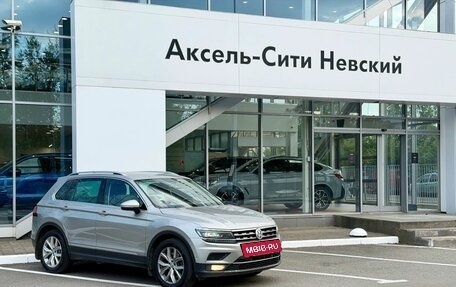 Volkswagen Tiguan II, 2017 год, 2 299 000 рублей, 2 фотография