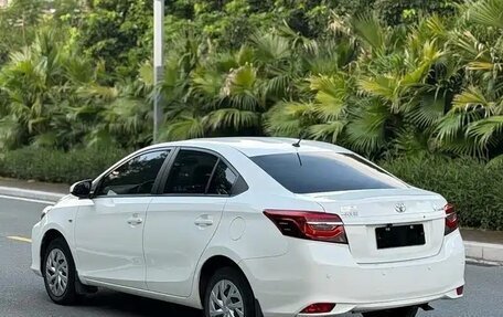 Toyota Vios III, 2022 год, 1 080 000 рублей, 8 фотография
