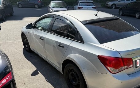 Chevrolet Cruze II, 2011 год, 555 000 рублей, 4 фотография