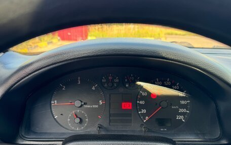 Audi A4, 1995 год, 260 000 рублей, 4 фотография