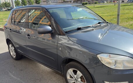 Skoda Fabia II, 2013 год, 670 000 рублей, 2 фотография