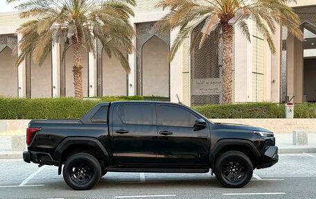 Toyota Hilux VIII, 2022 год, 7 330 000 рублей, 7 фотография