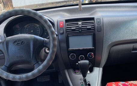 Hyundai Tucson III, 2004 год, 591 000 рублей, 6 фотография