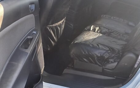 Toyota Wish II, 2004 год, 800 000 рублей, 7 фотография