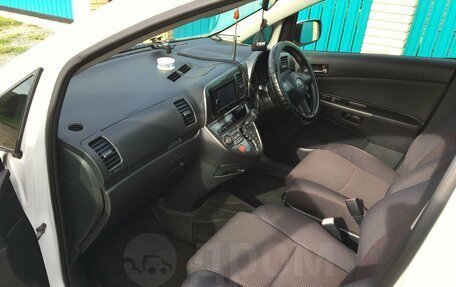 Toyota Wish II, 2004 год, 800 000 рублей, 10 фотография