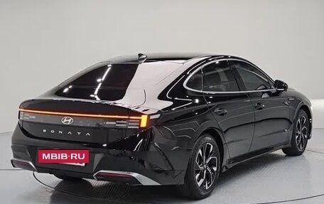 Hyundai Sonata VIII, 2023 год, 1 900 000 рублей, 2 фотография