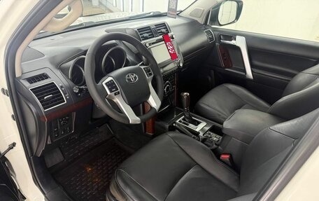 Toyota Land Cruiser Prado 150 рестайлинг 2, 2014 год, 3 397 000 рублей, 13 фотография