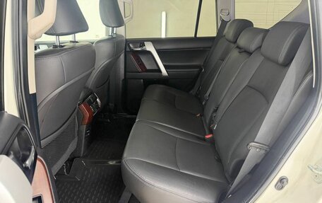 Toyota Land Cruiser Prado 150 рестайлинг 2, 2014 год, 3 397 000 рублей, 24 фотография