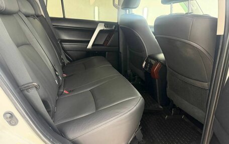 Toyota Land Cruiser Prado 150 рестайлинг 2, 2014 год, 3 397 000 рублей, 30 фотография