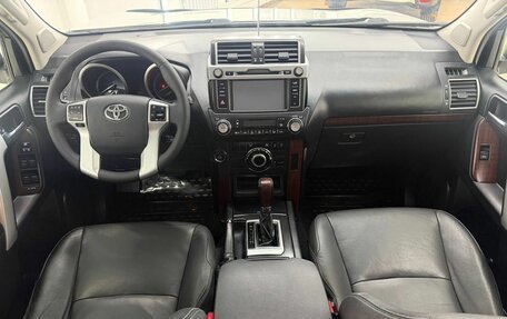 Toyota Land Cruiser Prado 150 рестайлинг 2, 2014 год, 3 397 000 рублей, 25 фотография