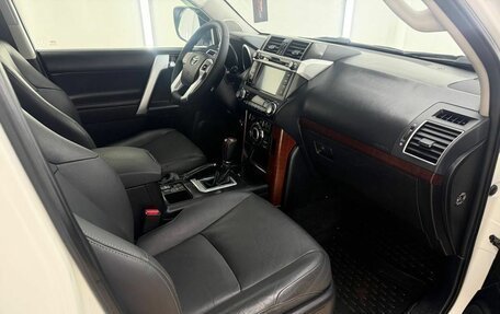 Toyota Land Cruiser Prado 150 рестайлинг 2, 2014 год, 3 397 000 рублей, 29 фотография