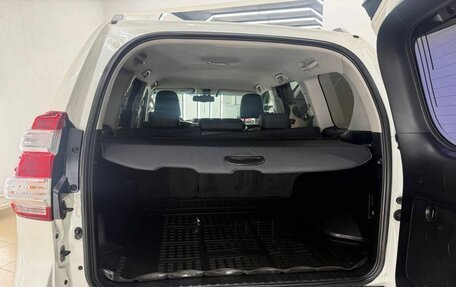 Toyota Land Cruiser Prado 150 рестайлинг 2, 2014 год, 3 397 000 рублей, 28 фотография