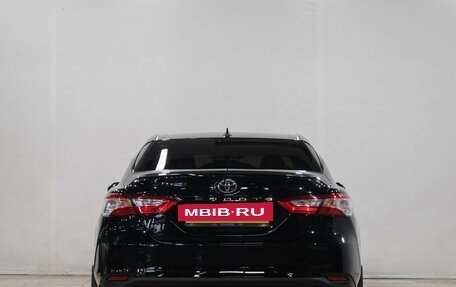 Toyota Camry, 2021 год, 3 149 000 рублей, 5 фотография