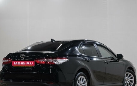 Toyota Camry, 2021 год, 3 149 000 рублей, 6 фотография