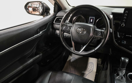 Toyota Camry, 2021 год, 3 149 000 рублей, 16 фотография