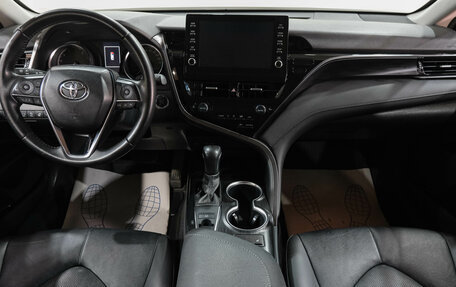 Toyota Camry, 2021 год, 3 149 000 рублей, 17 фотография