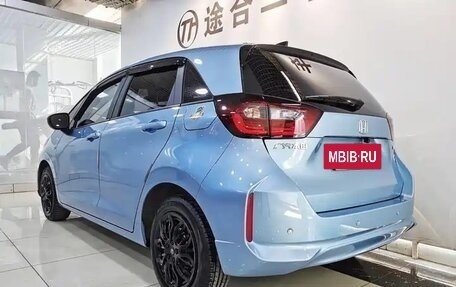 Honda Fit, 2021 год, 1 180 000 рублей, 2 фотография