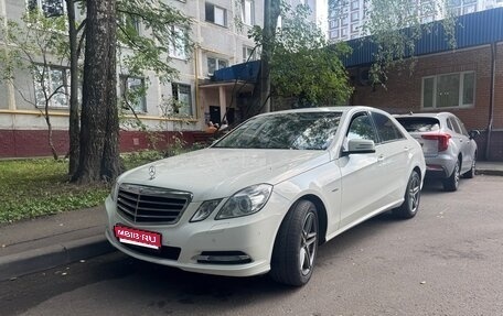 Mercedes-Benz E-Класс, 2011 год, 1 980 000 рублей, 1 фотография