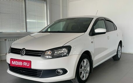 Volkswagen Polo VI (EU Market), 2012 год, 810 000 рублей, 1 фотография
