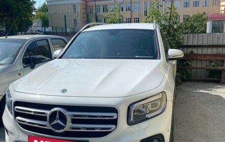 Mercedes-Benz GLB, 2020 год, 3 250 000 рублей, 4 фотография