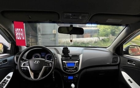 Hyundai Solaris II рестайлинг, 2013 год, 800 000 рублей, 15 фотография