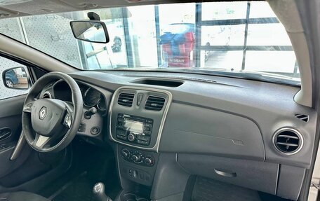 Renault Sandero II рестайлинг, 2016 год, 989 900 рублей, 9 фотография
