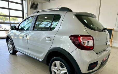 Renault Sandero II рестайлинг, 2016 год, 989 900 рублей, 3 фотография