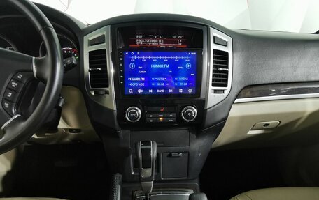 Mitsubishi Pajero IV, 2017 год, 2 445 000 рублей, 14 фотография
