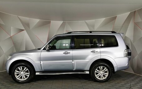 Mitsubishi Pajero IV, 2017 год, 2 445 000 рублей, 5 фотография