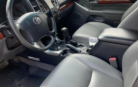 Toyota Land Cruiser Prado 120 рестайлинг, 2007 год, 1 654 000 рублей, 11 фотография