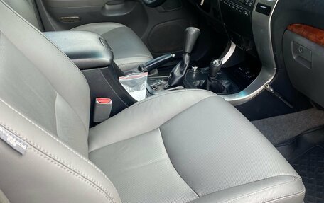 Toyota Land Cruiser Prado 120 рестайлинг, 2007 год, 1 654 000 рублей, 15 фотография