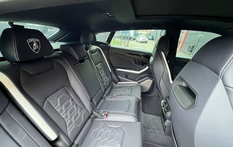 Lamborghini Urus I, 2025 год, 36 990 000 рублей, 17 фотография