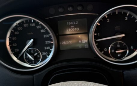 Mercedes-Benz GL-Класс, 2010 год, 1 950 000 рублей, 13 фотография