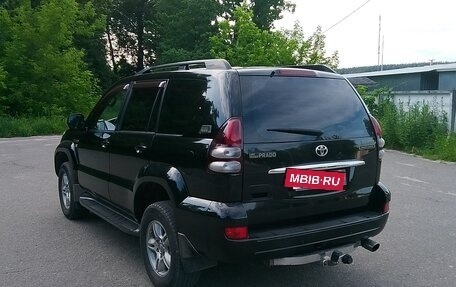 Toyota Land Cruiser Prado 120 рестайлинг, 2007 год, 2 000 000 рублей, 3 фотография
