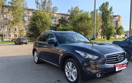 Infiniti QX70, 2014 год, 1 870 000 рублей, 2 фотография