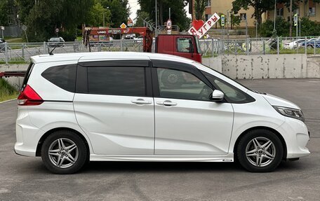 Honda Freed II, 2018 год, 1 359 000 рублей, 8 фотография