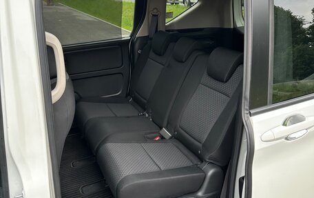 Honda Freed II, 2018 год, 1 359 000 рублей, 39 фотография