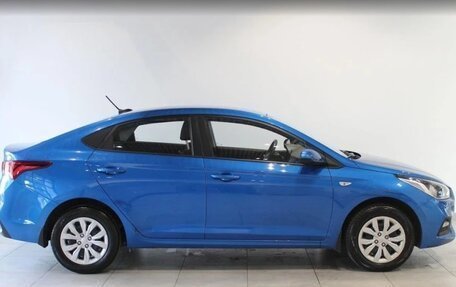 Hyundai Solaris II рестайлинг, 2018 год, 1 350 000 рублей, 2 фотография