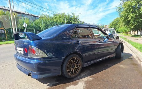 Toyota Altezza, 2000 год, 680 000 рублей, 4 фотография
