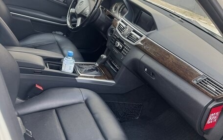 Mercedes-Benz E-Класс, 2011 год, 1 980 000 рублей, 2 фотография