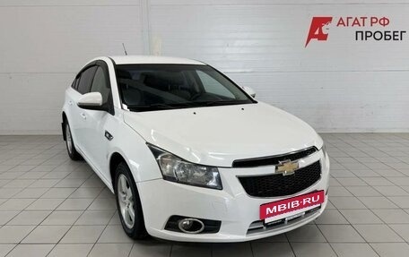 Chevrolet Cruze II, 2010 год, 720 000 рублей, 3 фотография