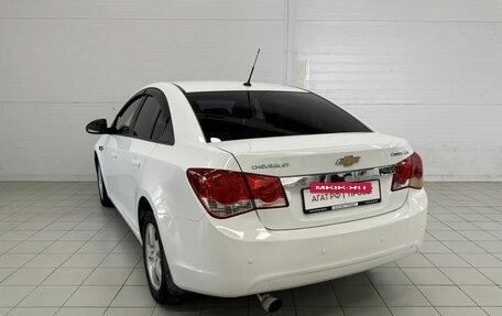 Chevrolet Cruze II, 2010 год, 720 000 рублей, 8 фотография