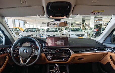 BMW 5 серия, 2022 год, 6 900 000 рублей, 15 фотография