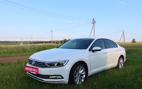 Volkswagen Passat B8 рестайлинг, 2016 год, 1 320 000 рублей, 3 фотография