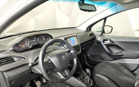 Peugeot 208 II, 2013 год, 399 000 рублей, 18 фотография