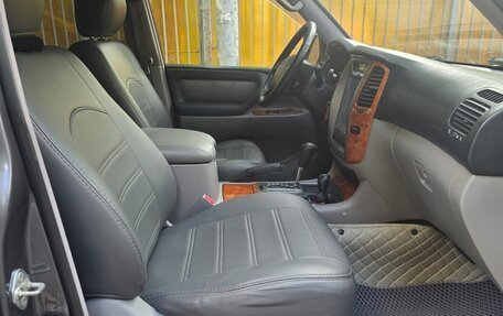 Toyota Land Cruiser 100 рестайлинг 2, 2004 год, 1 800 000 рублей, 20 фотография