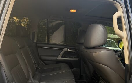 Toyota Land Cruiser 200, 2008 год, 2 850 000 рублей, 18 фотография