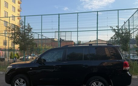 Toyota Land Cruiser 200, 2008 год, 2 850 000 рублей, 14 фотография